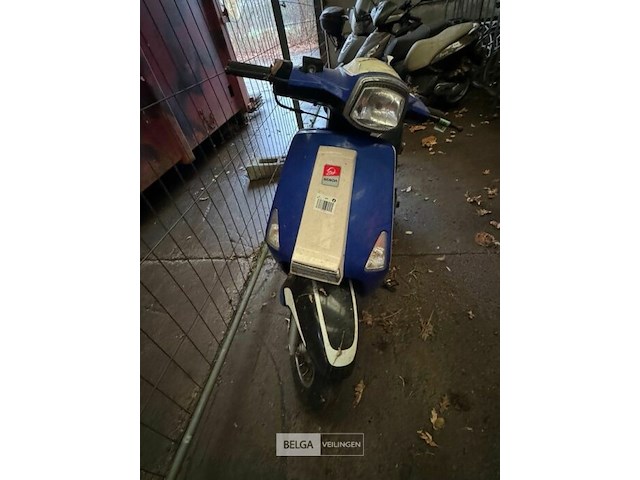 Scooter - afbeelding 2 van  5
