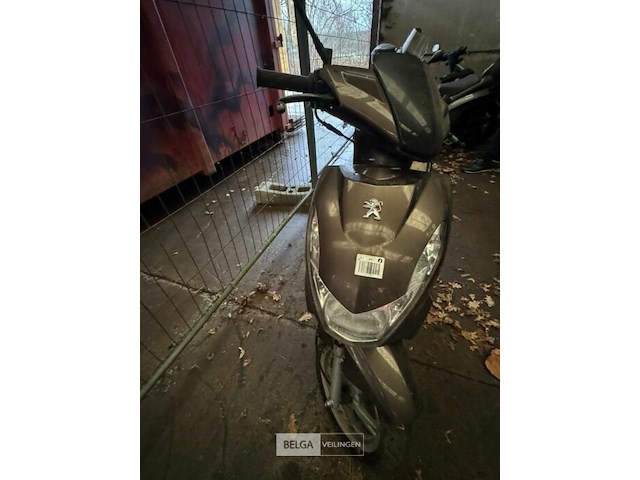 Scooter - afbeelding 2 van  8