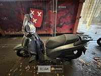 Scooter - afbeelding 1 van  5