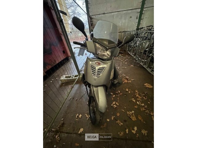 Scooter - afbeelding 3 van  5