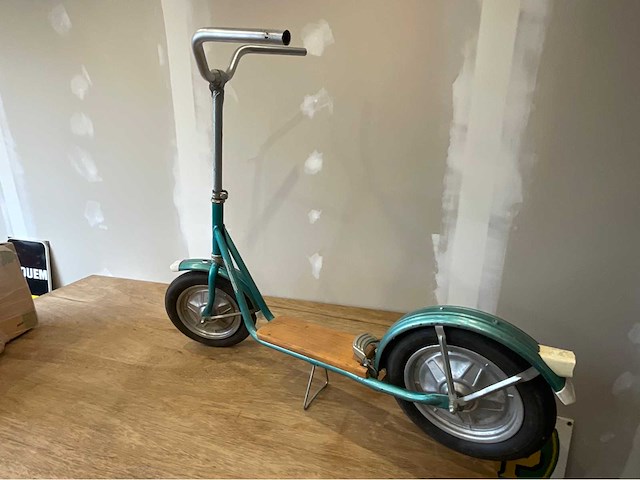 Scooter - afbeelding 3 van  4
