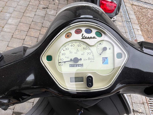 Scooter - afbeelding 10 van  12