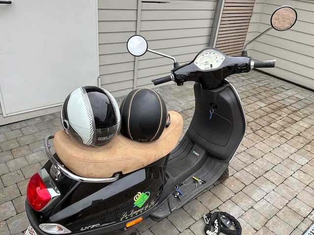 Scooter - afbeelding 7 van  11