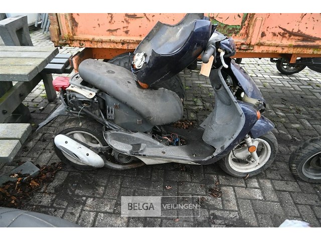 Scooterwrak yamaha - afbeelding 2 van  5