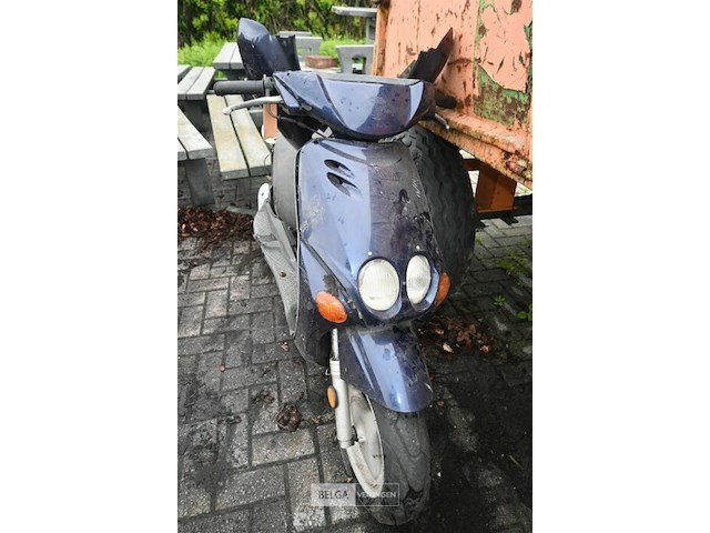 Scooterwrak yamaha - afbeelding 3 van  5