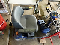 Scootmobiel (batterijen te vervangen) - afbeelding 2 van  4