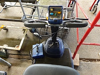 Scootmobiel (batterijen te vervangen) - afbeelding 3 van  4
