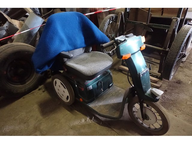 Scootmobiel booster - afbeelding 2 van  5
