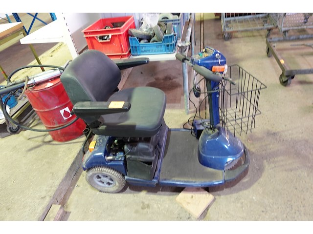Scootmobiel - afbeelding 2 van  8