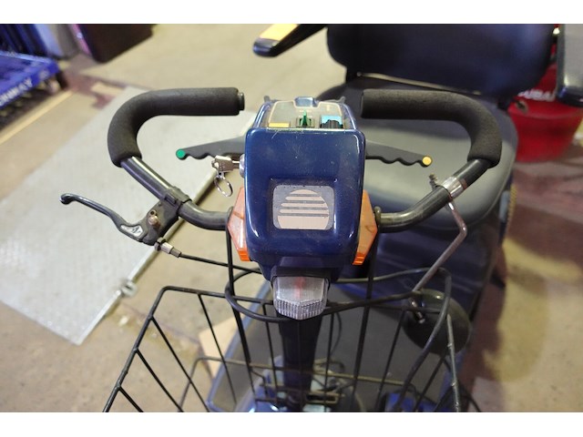 Scootmobiel - afbeelding 4 van  8