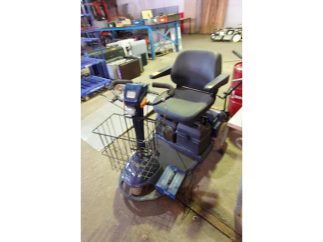 Scootmobiel - afbeelding 7 van  8