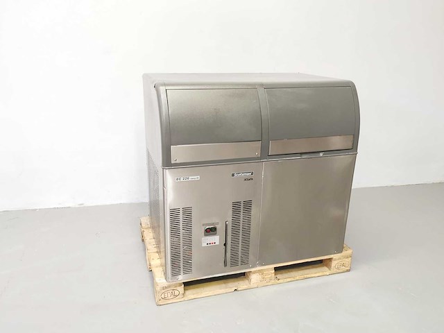 Scotsman - ec226 easy fit - ijsblokjesmachine - afbeelding 1 van  2