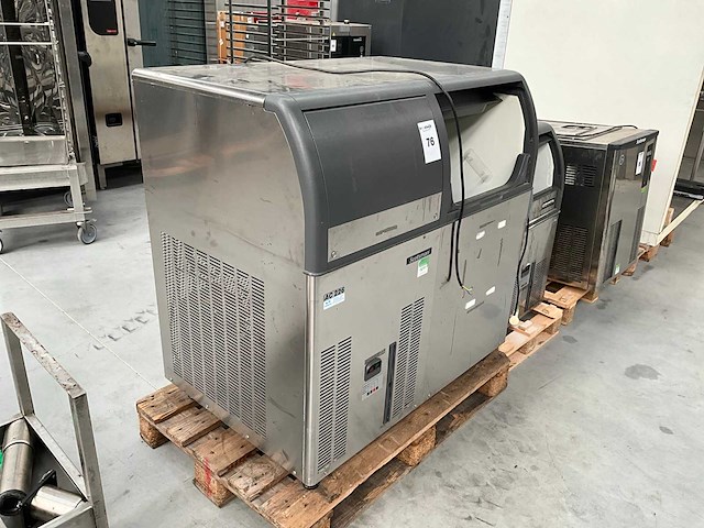 Scotsman ac226 ijsblokjesmachine - afbeelding 2 van  3