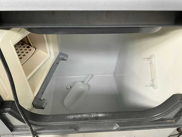 Scotsman ac226 ijsblokjesmachine - afbeelding 3 van  3