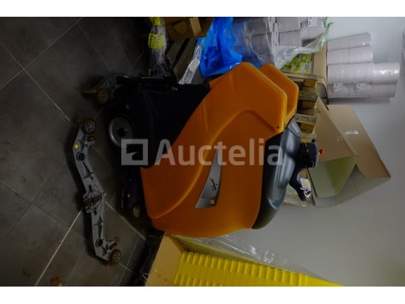 Scrubberdroger, stofzuigers, schoonmaakwagens, wasmachine