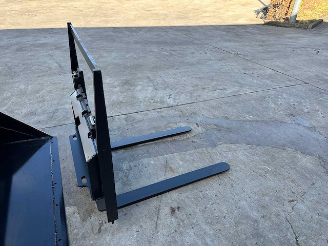 Sdlool - 2025 - 380r - rupsschranklader - afbeelding 3 van  36