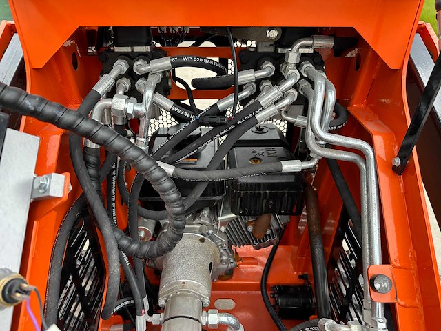 Sdlool - 2025 - sl36c - rupsschranklader - afbeelding 5 van  30