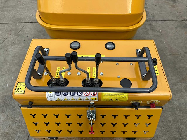 Sdlool - 2025 - x - sl1200 - mini rupsdumper - afbeelding 19 van  26