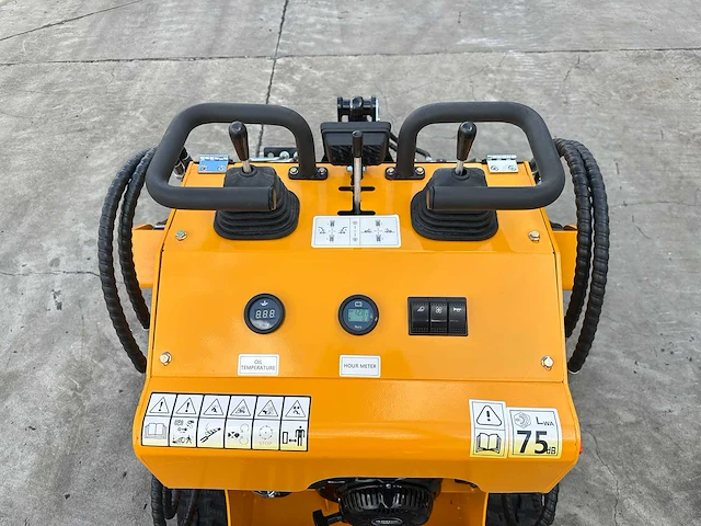 Sdlool - 2026 - 360t - mini-schranklader - afbeelding 27 van  31