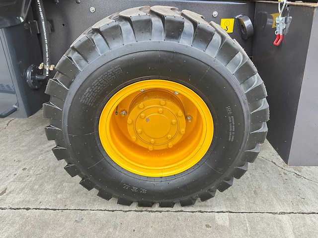 Sdlool - 2026 - sl35 - ruw-terreinheftruck - afbeelding 1 van  39