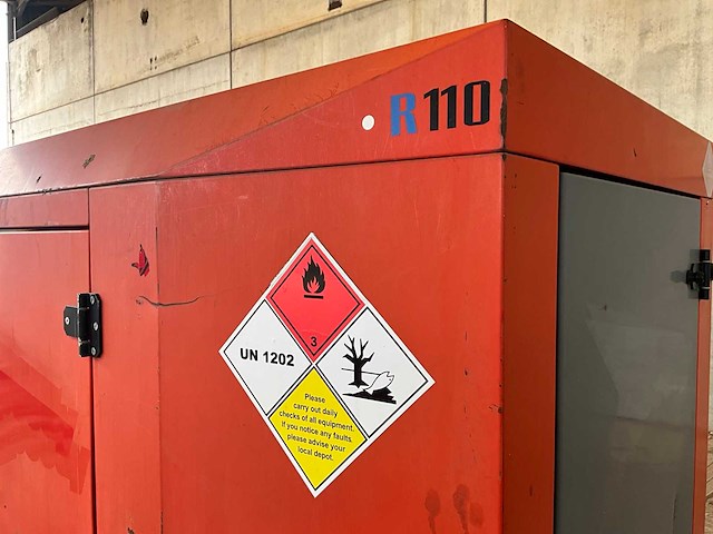 Sdmo - r110 - power generator - 2014 - afbeelding 3 van  13