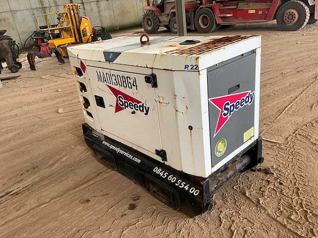 Sdmo - r22 - power generator - 2011 - afbeelding 5 van  11