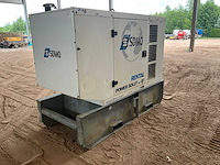 Sdmo - r66 - power generator - 2011 - afbeelding 12 van  15