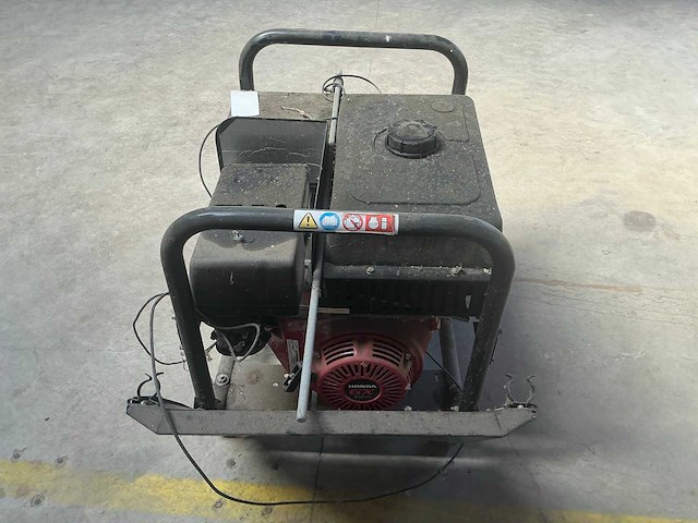 Sdmo (honda) sh 6000 noodstroomaggregaat - generator - afbeelding 2 van  7
