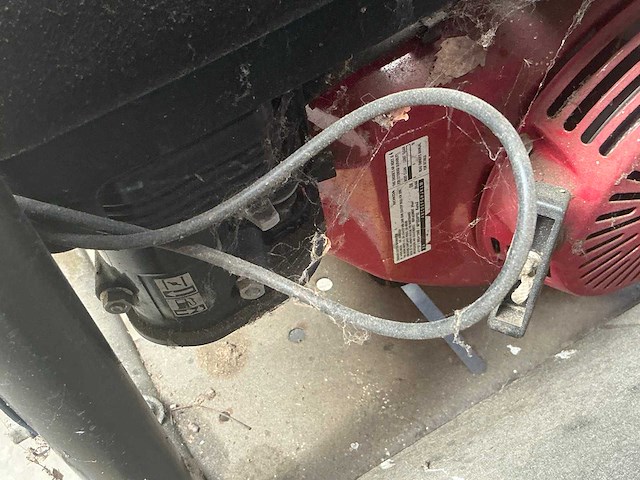 Sdmo (honda) sh 6000 noodstroomaggregaat - generator - afbeelding 7 van  7