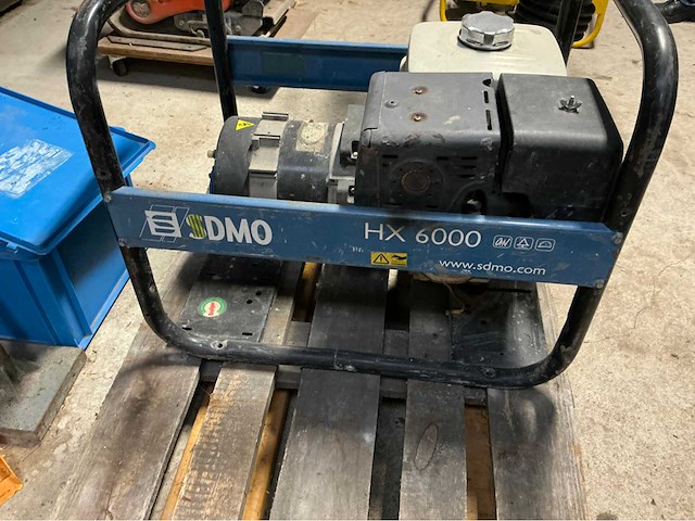 Sdmo hx6000 stroomgenerator - afbeelding 2 van  8