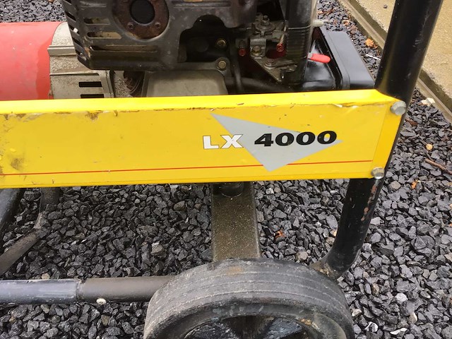 Sdmo lx4000 noodgeneratorset - afbeelding 3 van  6