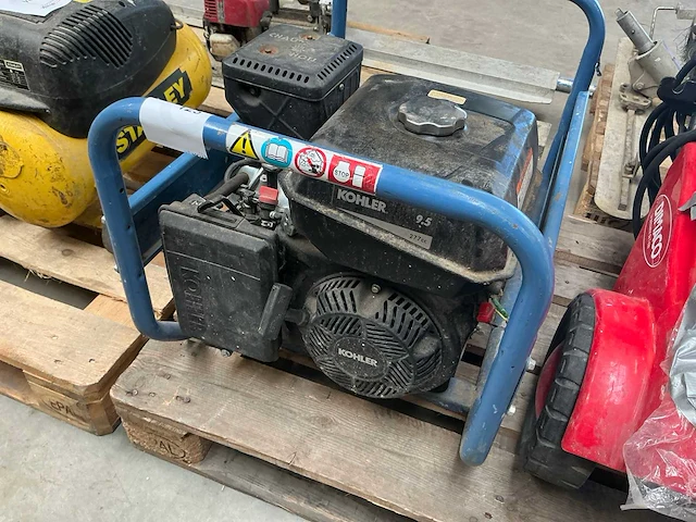 Sdmo phoenix 4200 stroomgenerator - afbeelding 5 van  7