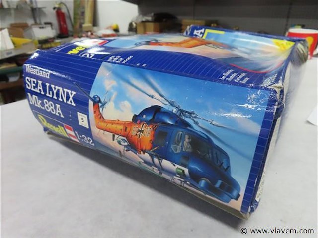 Sea lynx - afbeelding 3 van  3