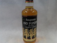 Seagram's 100 pipers de luxe scotch whisky