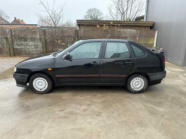 Seat - 1995 - cordoba - personenauto - afbeelding 6 van  13