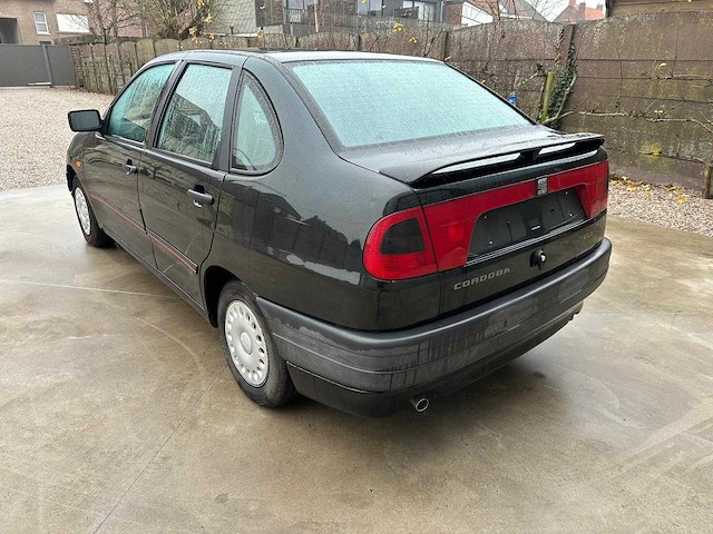 Seat - 1995 - cordoba - personenauto - afbeelding 8 van  13