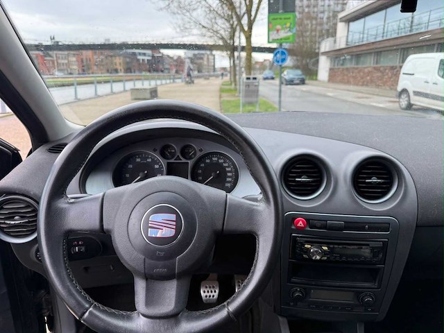 Seat ibiza 1.4 vintage auto's > 15 - afbeelding 5 van  7