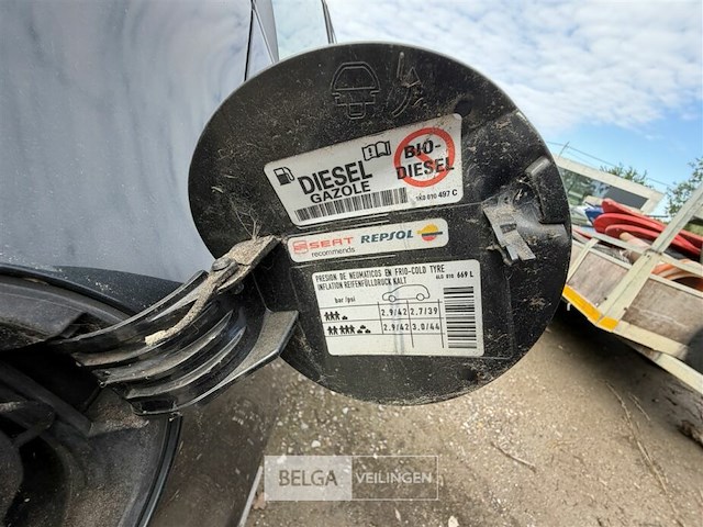 Seat ibiza personenwagen. enkel voor vergunninghouders en erkende centra voor verschrotting - afbeelding 8 van  13