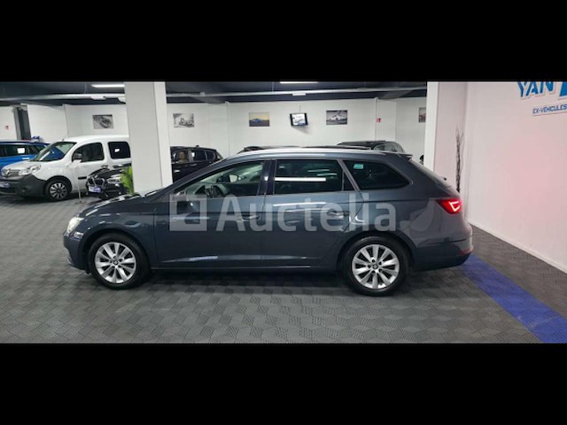 Seat leon sports tourer * nieuw model * 2.0 tdi * automaat - afbeelding 31 van  35