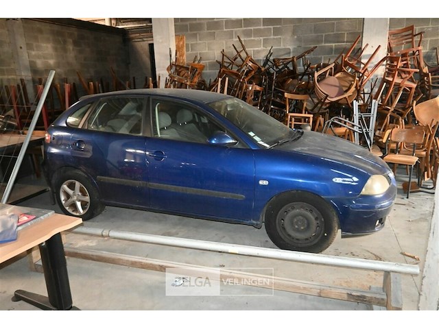Seat personenwagen enkel voor vergunninghouders en erkende centra voor verschroting. - afbeelding 2 van  8
