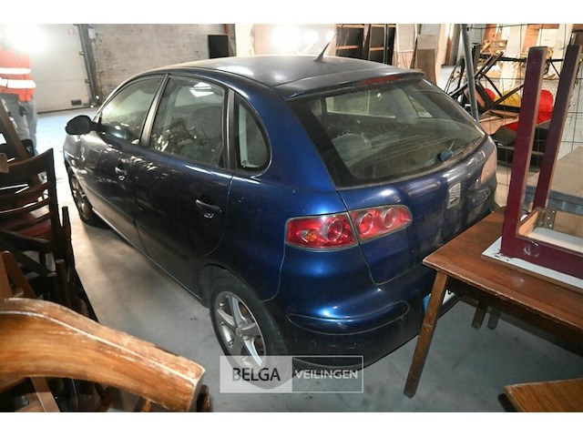 Seat personenwagen enkel voor vergunninghouders en erkende centra voor verschroting. - afbeelding 7 van  8