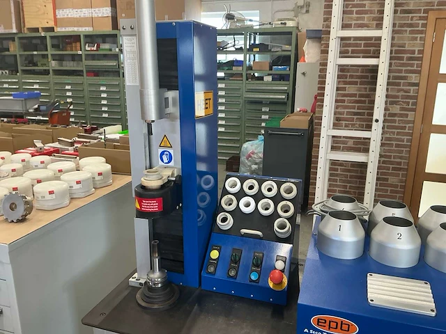 Seco en epb induflex 5 zfm04 in inductie krimp-apparaat - afbeelding 8 van  11