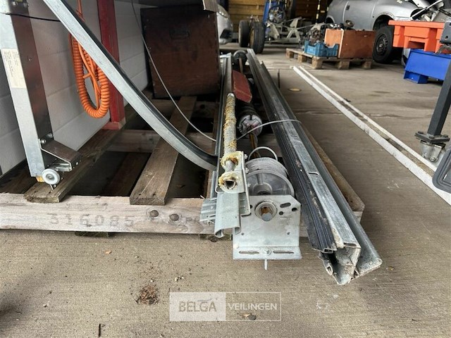 Sectionale garagepoort b305 cm - afbeelding 4 van  13