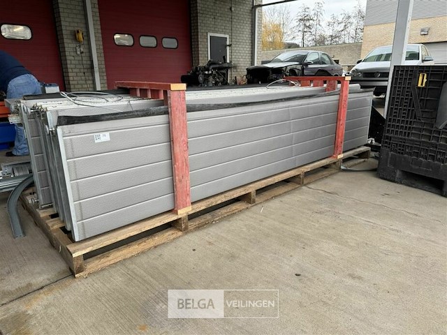 Sectionale garagepoort b305 cm - afbeelding 1 van  13