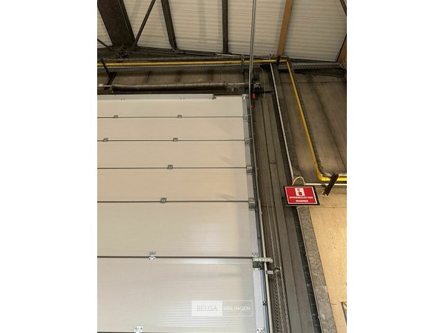Sectionale garagepoort b500 cm - afbeelding 5 van  5