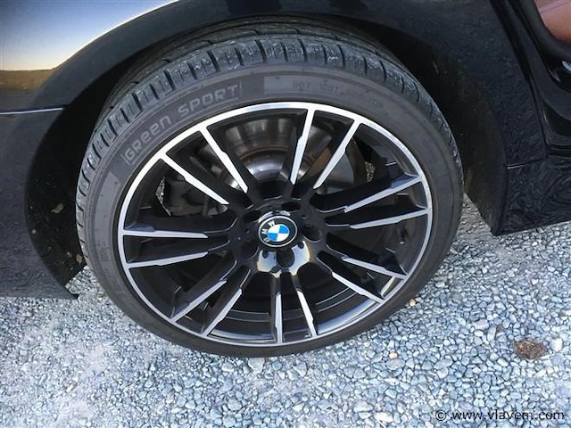 Sedan - afbeelding 27 van  33