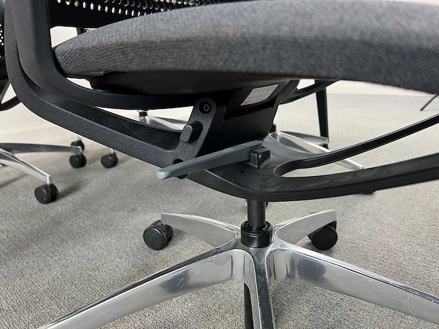 Sedus - mastermind - tafel+4 stoelen - vergaderset - afbeelding 3 van  4