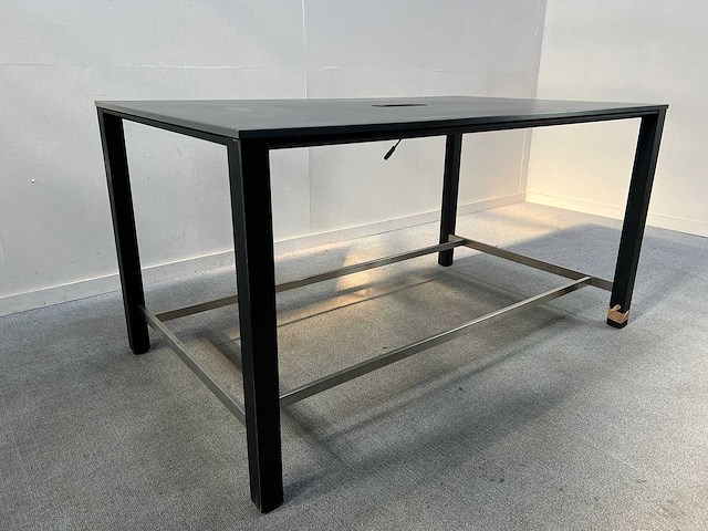 Sedus - mastermind hoge vergadertafel + 6 x pedrali tweet hoge krukken - vergaderset - afbeelding 9 van  11