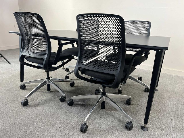Sedus - vergadertafel + 4 sedus se:motion vergaderstoelen - vergaderset - afbeelding 5 van  11