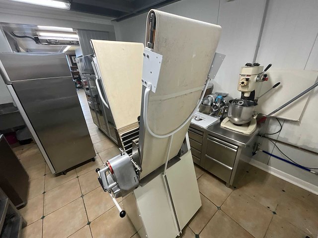 Seewer ag syn 503 walsmolen bakkerijmachines - afbeelding 12 van  16